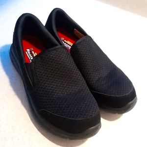 Sketchers WORK Slip Resistant Memory Foam Slip On Shoe NWOT Sz 8